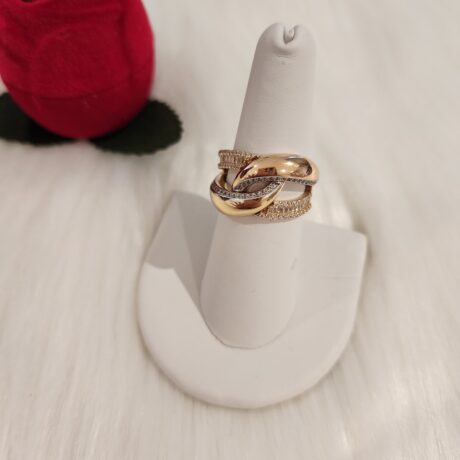 Anillo Entrelazado con Zirconias 14k